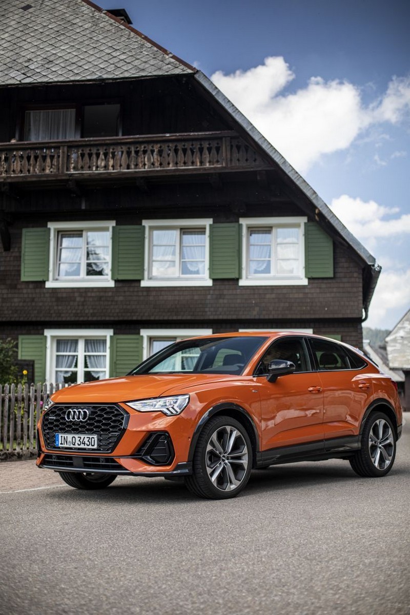 Audi Q3 на обслуживании в автоцентре КРАС Audi Q3 на обслуживании в автоцентре КРАС