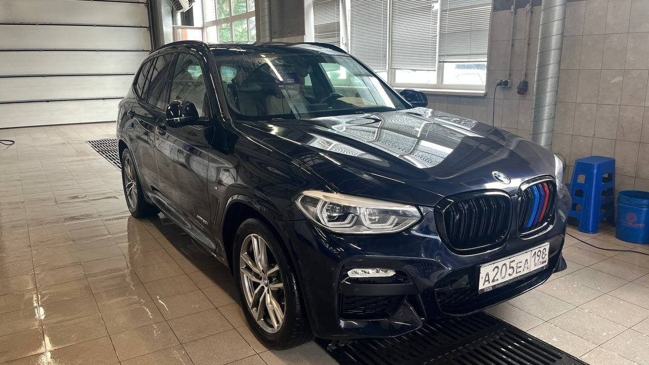 BMW X3 перед диагностикой BMW X3 перед диагностикой