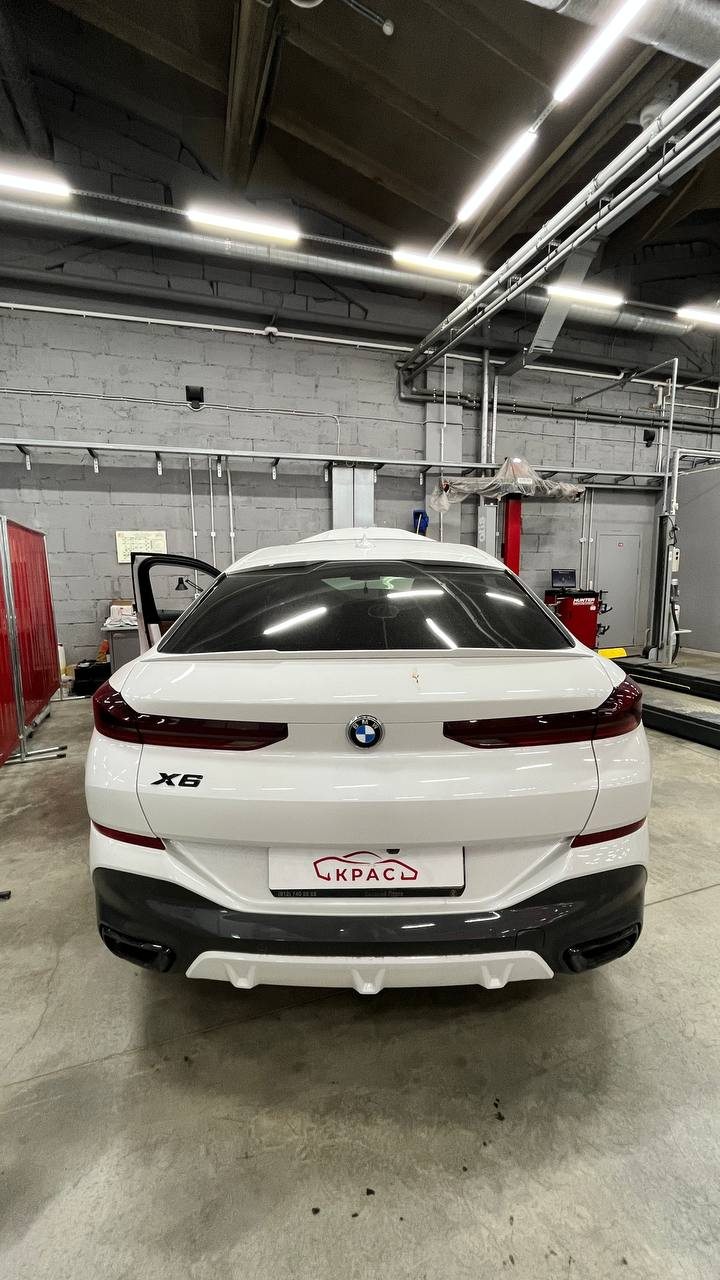 BMW X6 перед комплексной диагностикой BMW X6 перед комплексной диагностикой