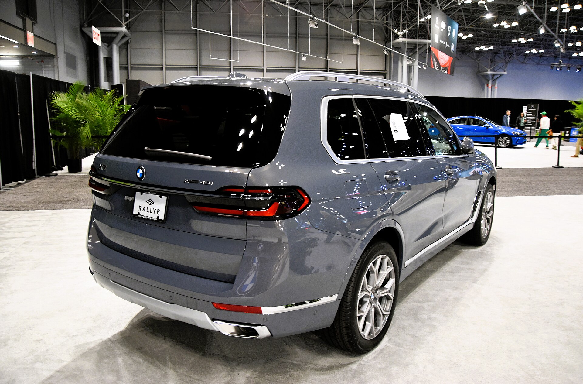 BMW X7 перед диагностикой BMW X7 перед диагностикой