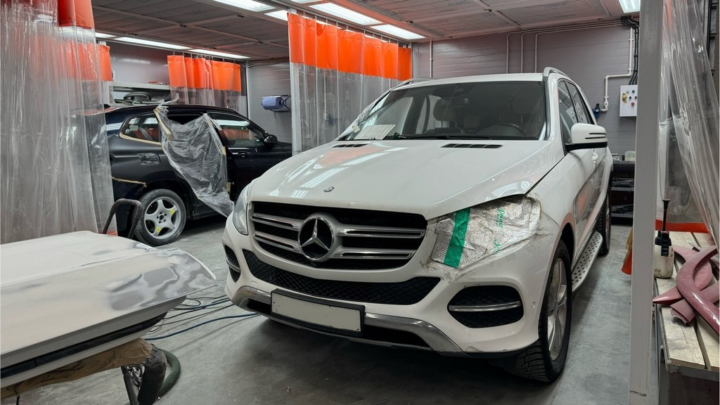 Кузовной ремонт Mercedes-Benz в автоцентре Кузовной ремонт Mercedes-Benz в автоцентре